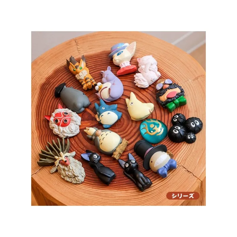 character_magnet_fox_squirrel__castle_in_the_sky_1.webp Maison Ghibli Character Magnet Fox Squirrel - Castle in the Sky | Magnets