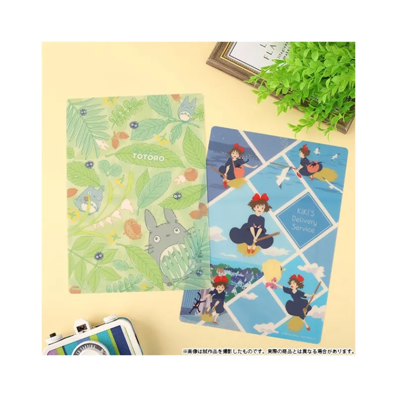 desk_pad_flying_kiki__kikis_delivery_service_2.webp Maison Ghibli Desk pad Flying Kiki - Kiki's Delivery Service | Small Equipment