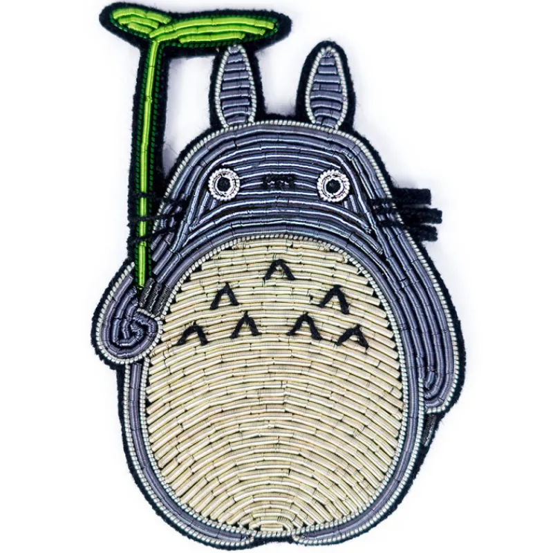 embroidered_jewel_brooch_big_totoro__my_neighbor_totoro_4.webp Maison Ghibli Embroidered Jewel Brooch Big Totoro - My Neighbor Totoro | Pins