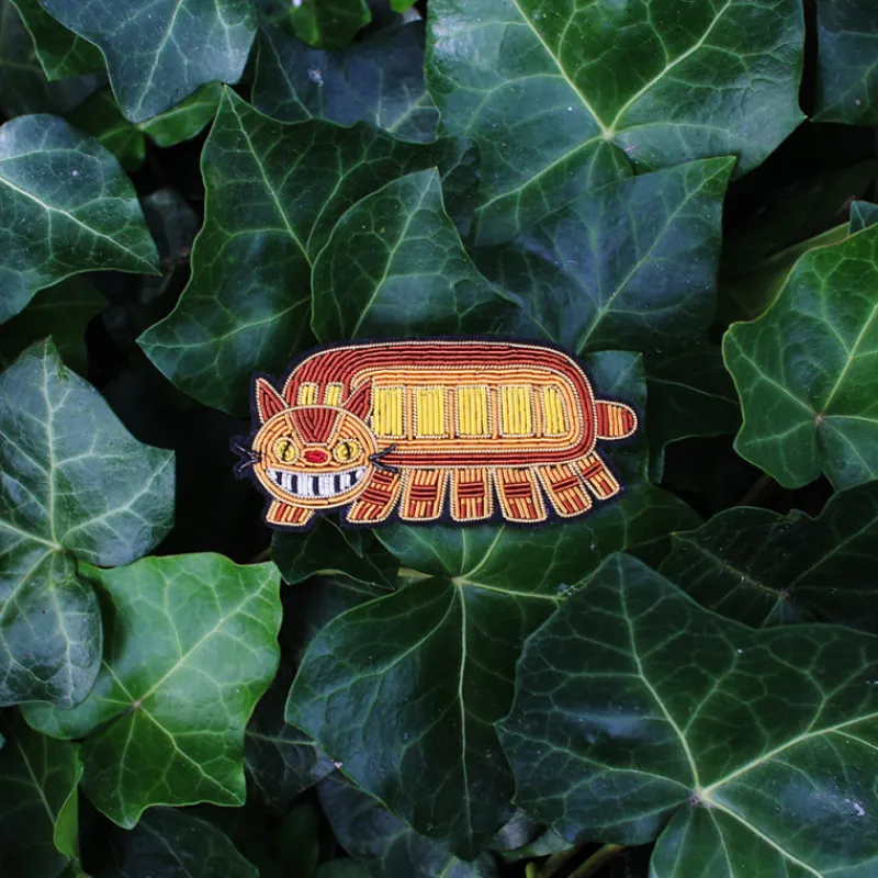 embroidered_jewel_brooch_catbus__my_neighbor_totoro_0.webp Maison Ghibli Embroidered Jewel Brooch Catbus - My Neighbor Totoro | Pins