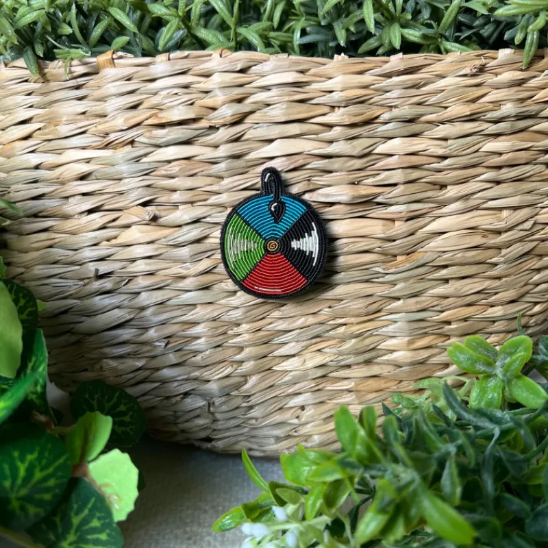 embroidered_jewel_brooch_door_dial__howls_moving_castle_3.webp Maison Ghibli Embroidered Jewel Brooch Door dial - Howl’s Moving Castle | Pins