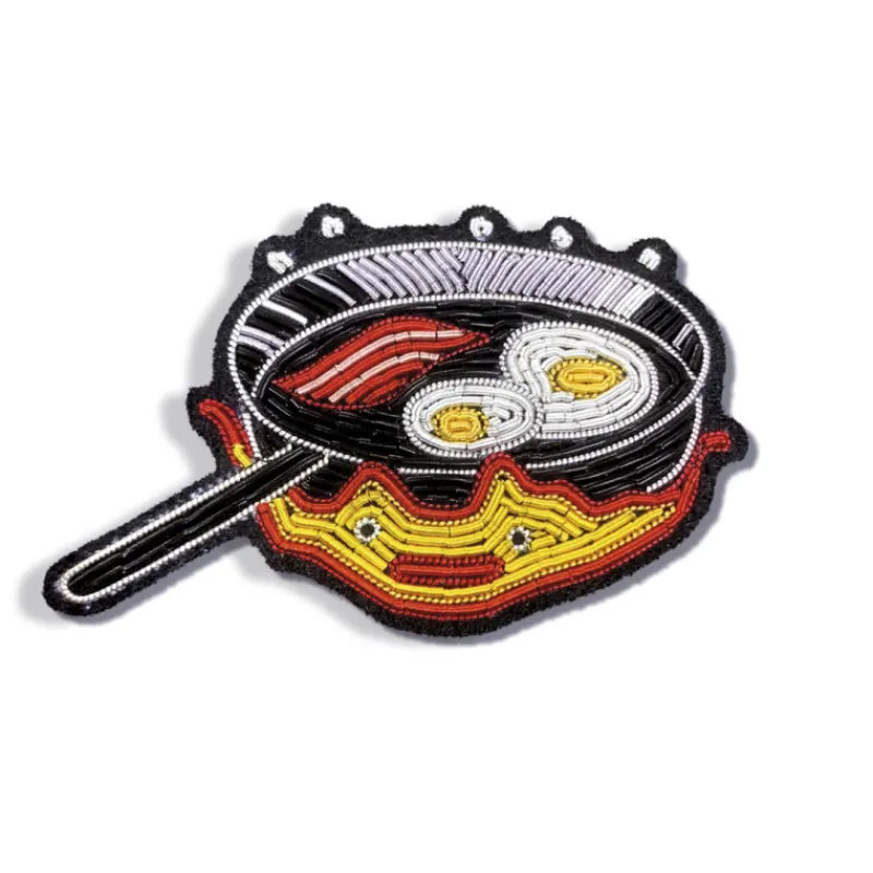 embroidered_jewel_brooch_frying_pan__howls_moving_castle_1.webp Maison Ghibli Embroidered Jewel Brooch Frying Pan - Howl’s Moving Castle | Pins