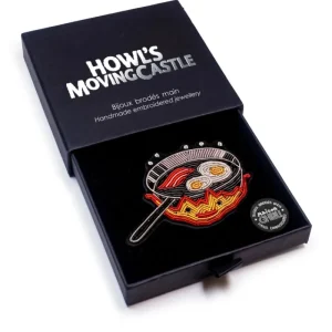 Maison Ghibli Embroidered Jewel Brooch Frying Pan - Howl’s Moving Castle | Pins