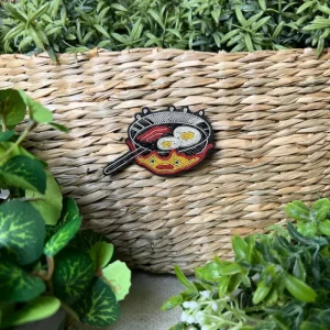 Maison Ghibli Embroidered Jewel Brooch Frying Pan - Howl’s Moving Castle | Pins