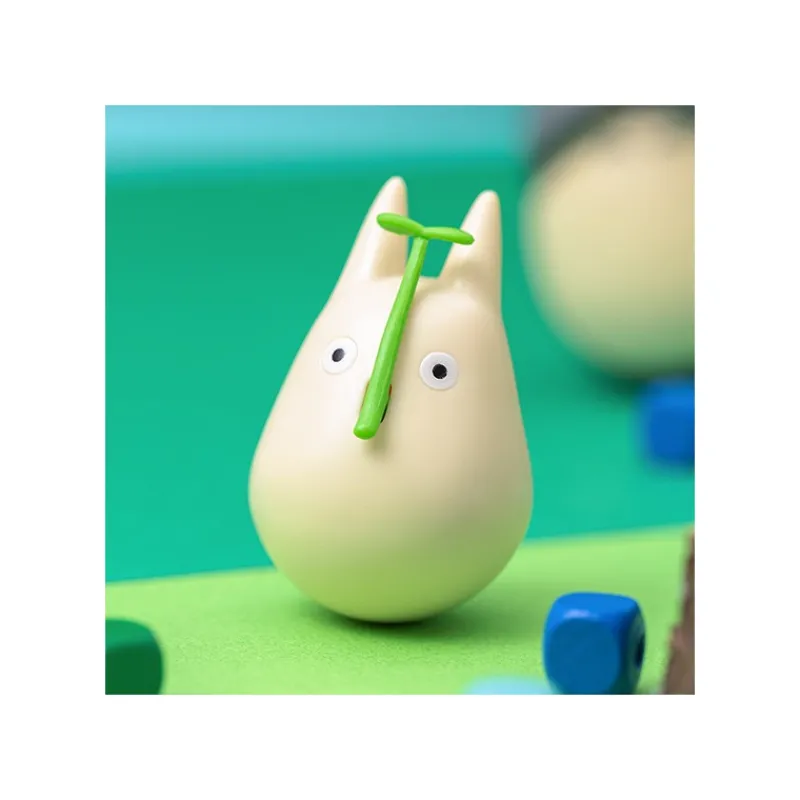 Maison Ghibli Round Bottomed Figurine Small Totoro with leaf - My Neighbor Totoro | Toys